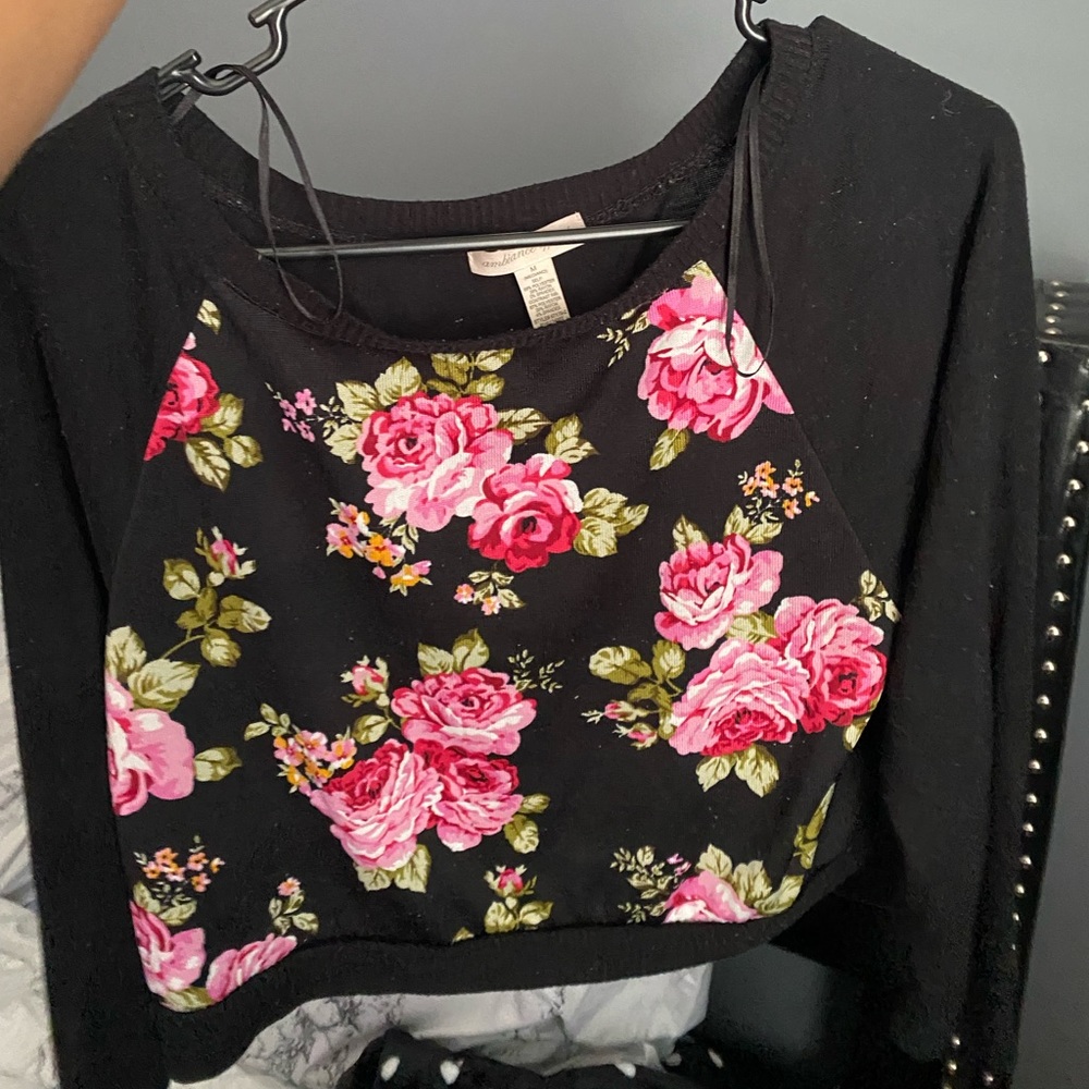 Rose Patterned Black Top